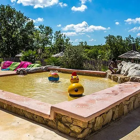 Luxe tent Tente De Glamping Les 3 Cantons Juliette Tentensuite