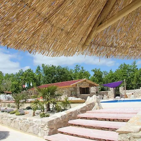 Saint Antonin Noble Val - Les 3 Cantons- Glamping Tente - Juliette 豪华帐篷